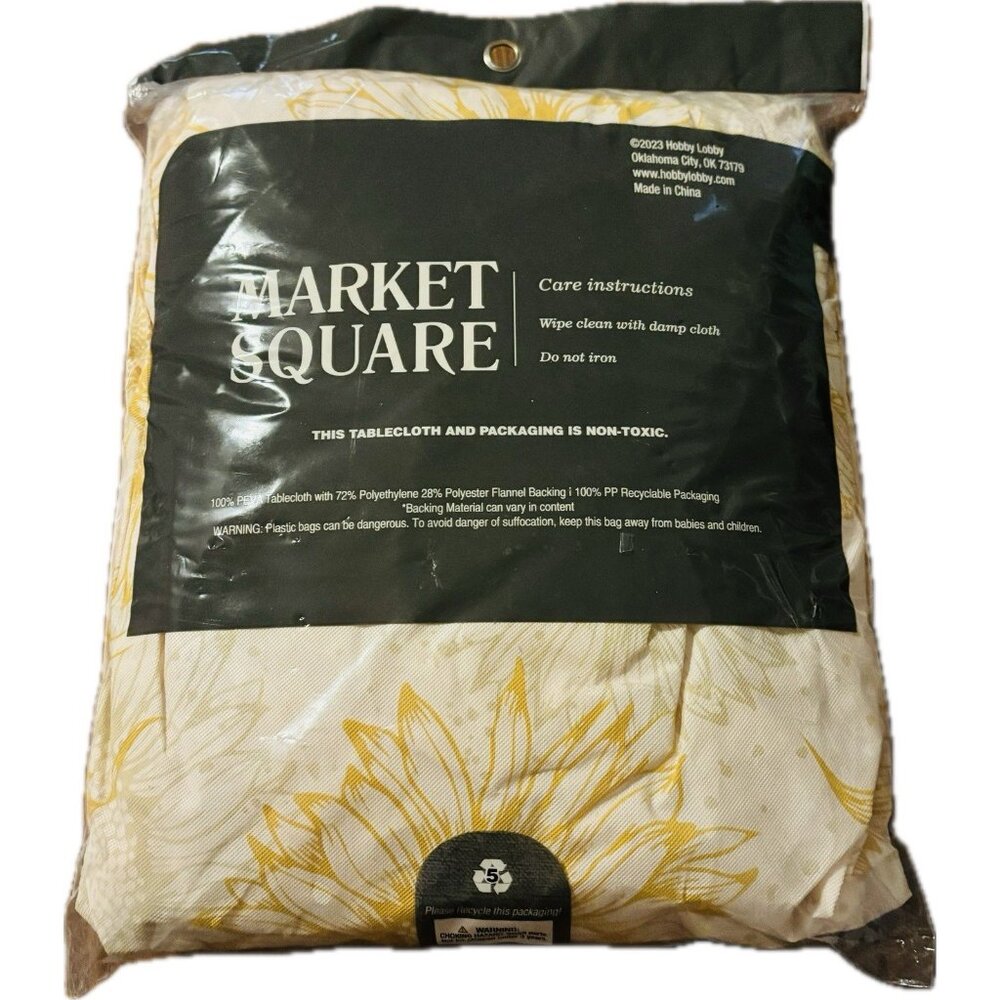 Market Square Vinyl Flannel-Back Tablecloth 37.5″×78″‎ Fitted Floral Yellow New